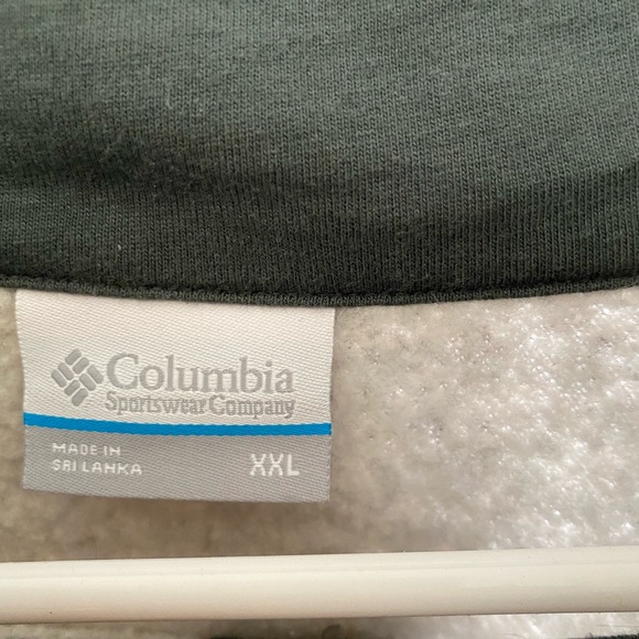 Columbia sweater - Picture 2 of 2